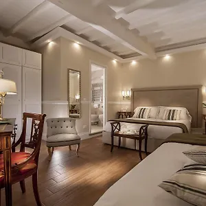 2* לינה וארוחת בוקר La Residenza Del Sole Al Pantheon